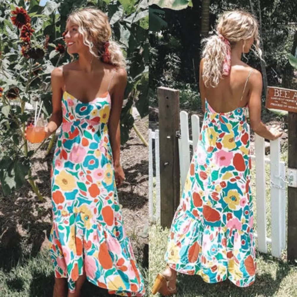 Women’s sleeveless   RUFFLED HEM FLORAL DRESS